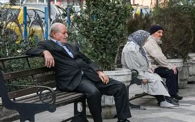 بازنشستگان و مستمری بگیران سازمان تامین اجتماعی از عصر 29 ام حساب هایشان را چک کنند