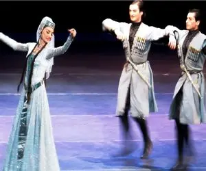 آواز محلی/رقص لری رو استیج همه کنسرت از جاشون بلند کرده