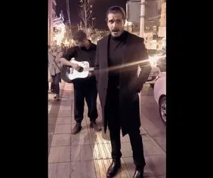 آواز خیابانی؛ ببینید دکتر معروف چه عاشقانه آهنگ این آخرین باره رو با حس میخونه!