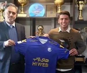 مهری: بازی کردن در استقلال افتخار بزرگی است