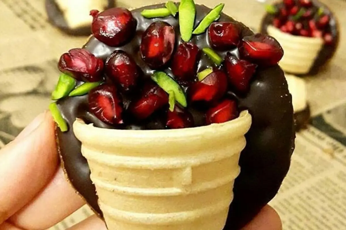 بیسکویت یلدایی