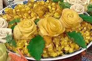 آشپزی حرفه ای؛ طرز تهیه مرغ ترش با سیب زمینی گل رز / ترفند های گرفتن بوی زهم مرغ