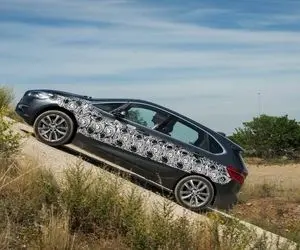 دست فرمون بکر؛ چطور تو سربالایی بدون اینکه ماشین عقب بره حرکت کنیم؟ راه حلش اینجاست