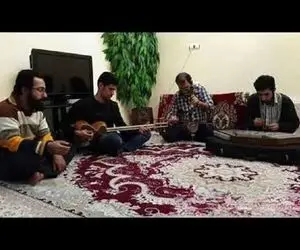 آواز خیابانی؛ جوونای خوش ذوقی که به زیبایی آهنگ ای ساقی آرامم کن استاد گلپا رو خوندند