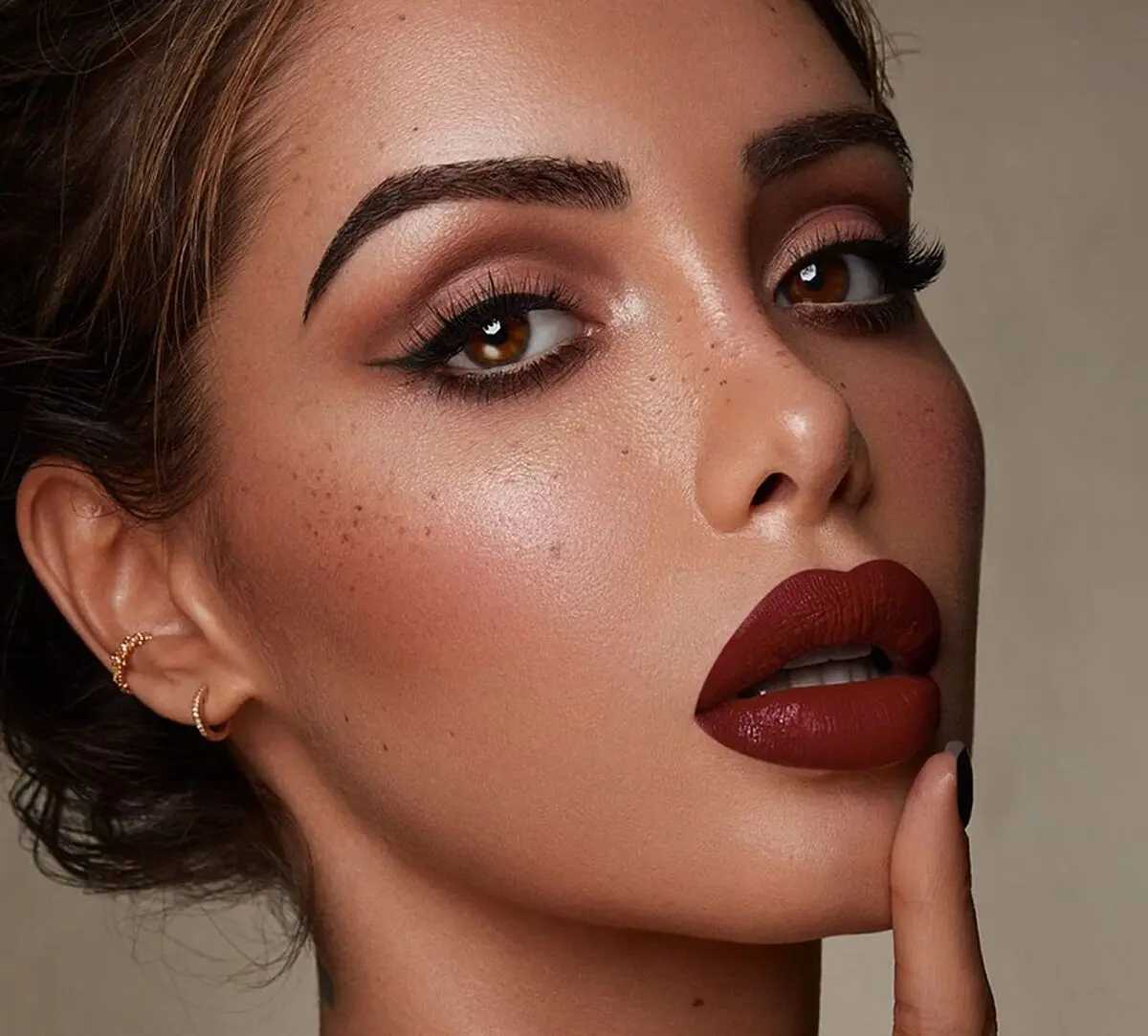 تفاوت بی بی کرم با کرم پودر