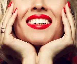 نحوه سفید کردن دندان / کمد پر لباس تا وقتی که دندونات سفید و تمیز نباشن بدرد نمیخوره