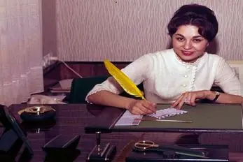 سفر به ایام قدیم ندیم؛ فرح پهلوی در کودکی سال ۱۳۱۸