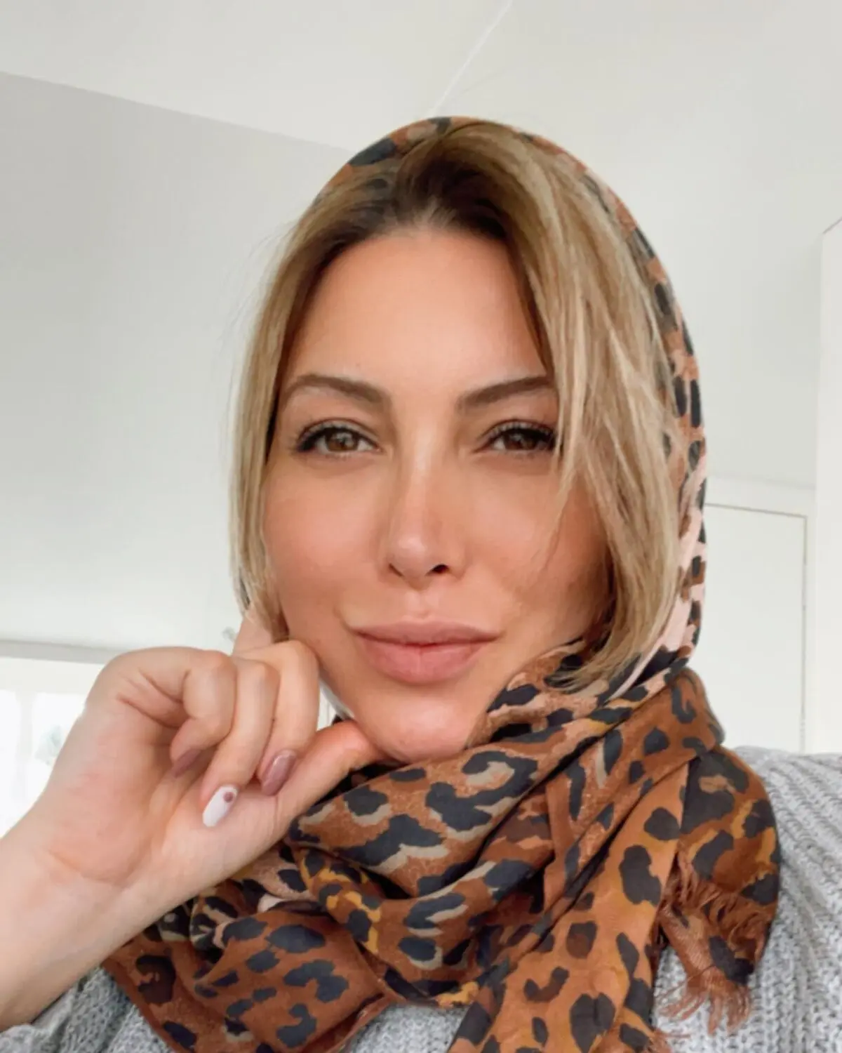 fariba_naderi___1610968134