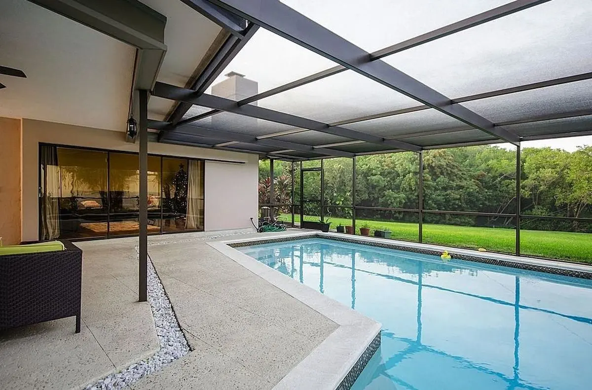 سقف شیشه ای در خانه