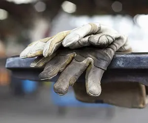 چرا افزایش دستمزد کارگران در سال جاری عادلانه نیست؟