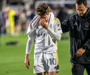 هافبک پیشین بارسلونا رباط صلیبی داد