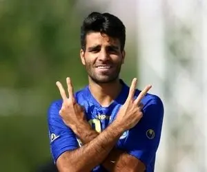 (عکس) استوری بازیکن استقلال باعث خشم پرسپولیسی‌ها شد