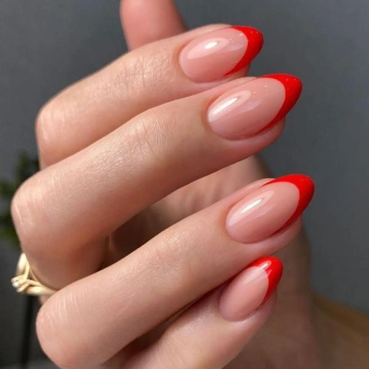 طراحی لاک قرمز