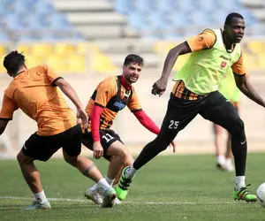 چرا بازی پرسپولیس و فولاد لغو شد؟