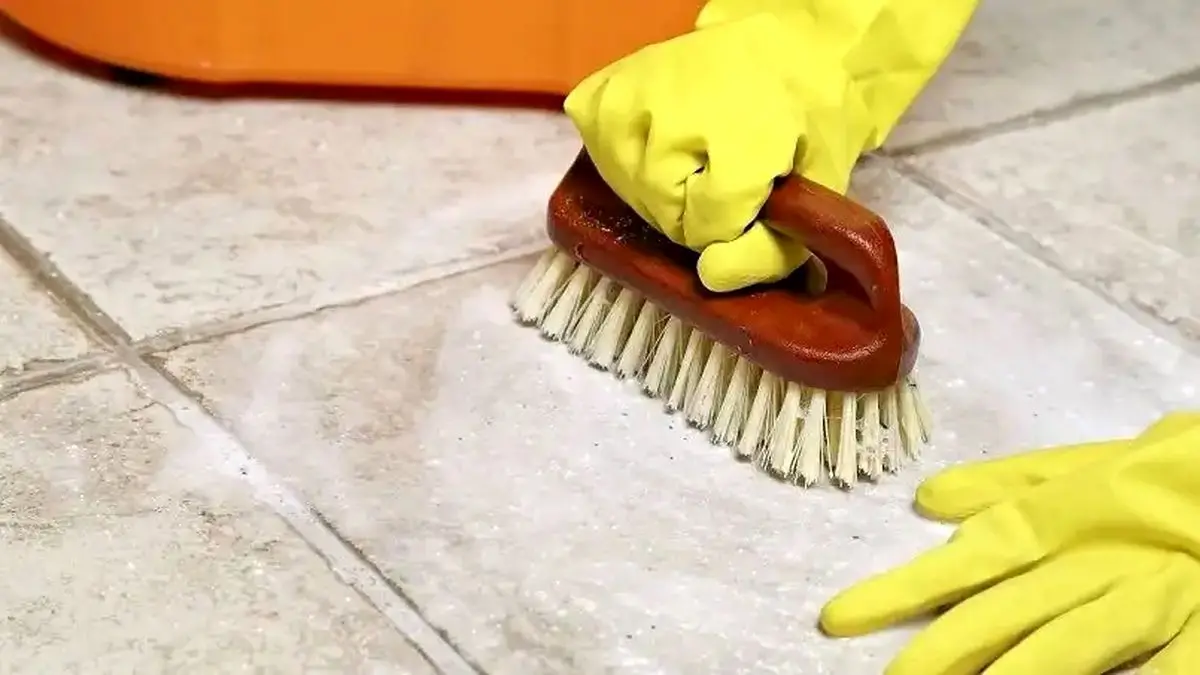تمیز کردن سرامیک های کف