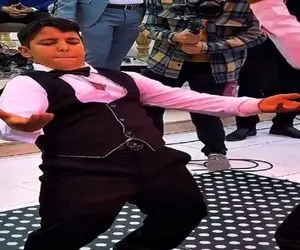 آواز محلی؛ پسربچه فیریلداخ جوری میلرزونه خواننده گفت تا حالا مثلشو تو هیچ مجلسی ندیدم