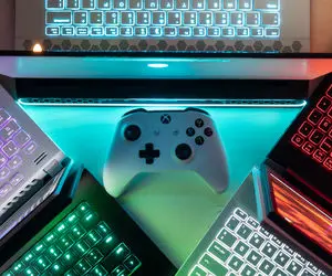 پنج لپ تاپ گیمینگ خفن که کنسول های بازی رو میخورن؛ هیولاهای شیک و گران!