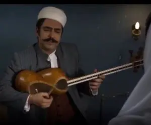 آواز اصیل؛ مهدی پاکدل سبیل چخماخی گذاشته و با زبردستی رو به زنش آهنگ پریشانی رو خوند