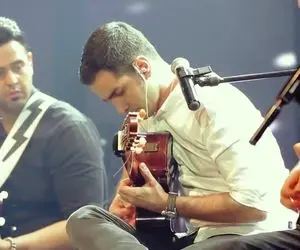 آواز ماندگار؛ وقتی محسن یگانه تو کنسرت بهت قول میدم می خواد بخونه و سالن میره رو هوا