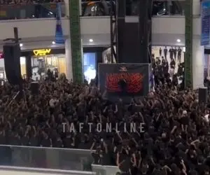 آواز محرمی؛ سینه زنی باشکوه تو پاساژ یزد که راغب میخونه و مردم وطنی نوحه میخونن یدست