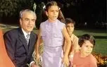 سفر به ایام قدیم سال ۱۳۴۱؛ قیافه فرح از کاری که لیلا با دماغ محمدرضا پهلوی کرد سفر به ایام قدیم سال ۱۳۴۱؛ قیافه فرح از کاری که لیلا با دماغ محمدرضا پهلوی کرد