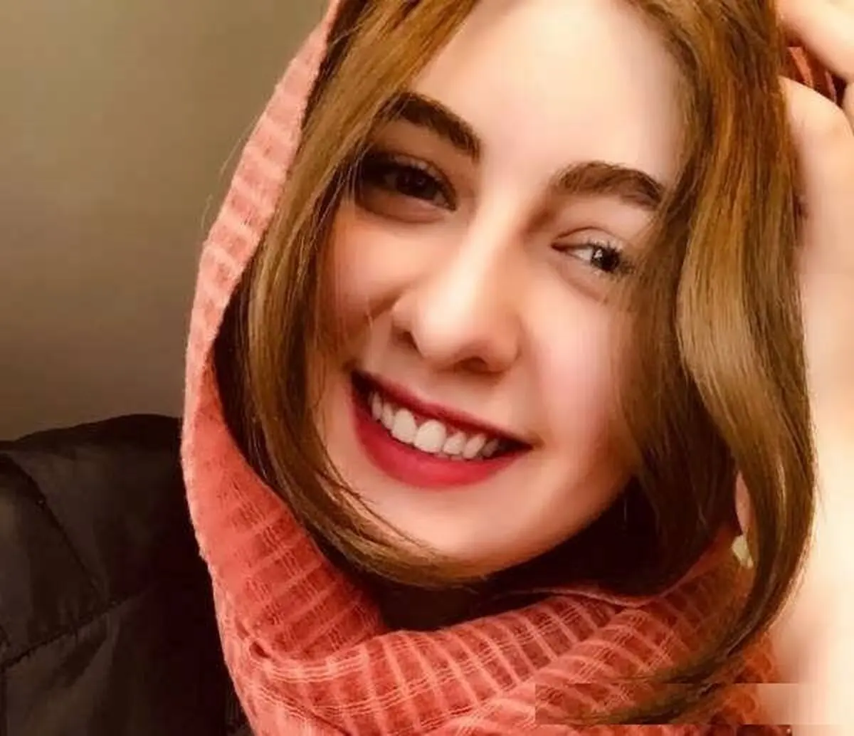 Biography-of-Elika-Naseri-1