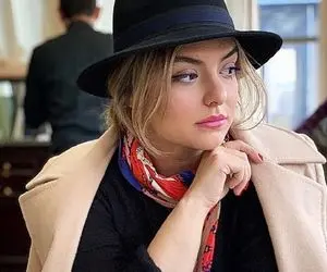 ذوق دنیا مدنی وقتی "عشقش" خودشو می ماله بهش! +فیلم