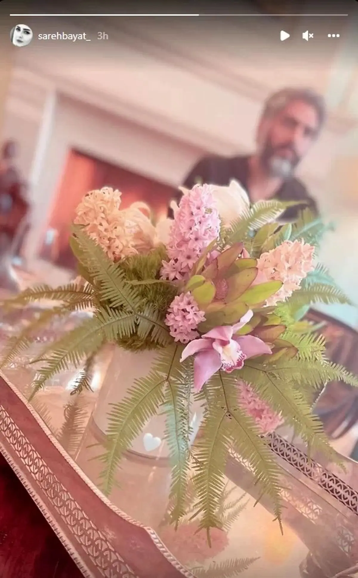 ساره بیات