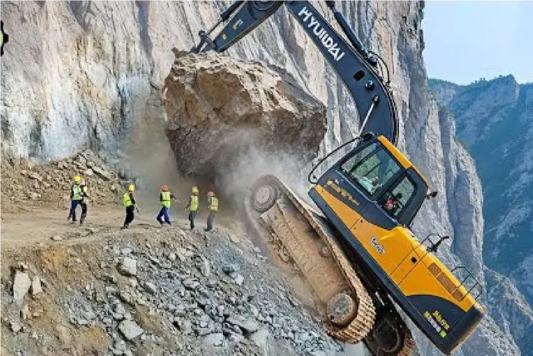 ابزارآلات غول پیکر؛ بیل مکانیکی رفت جایی که نباید شد آنچه نباید