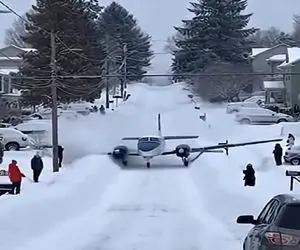 معماری طبیعت؛ هلی کوفتر اومد تو شهر برف بازی کنه ولی مردم ترسیدن