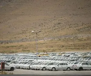 زمان تصمیم گیری در مورد عرضه خودرو در بورس