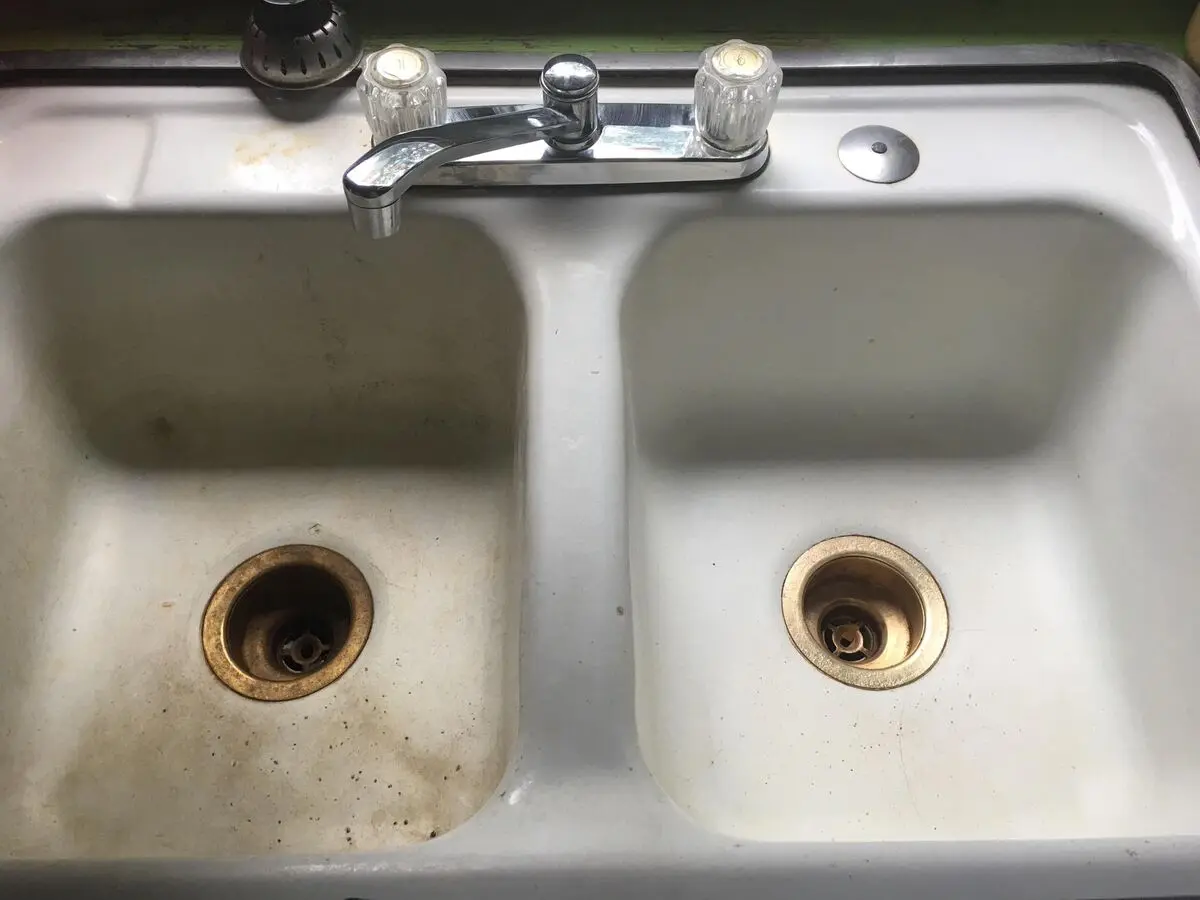 how-to-clean-kitchen-sinks-image-3-anactacia-m-submission