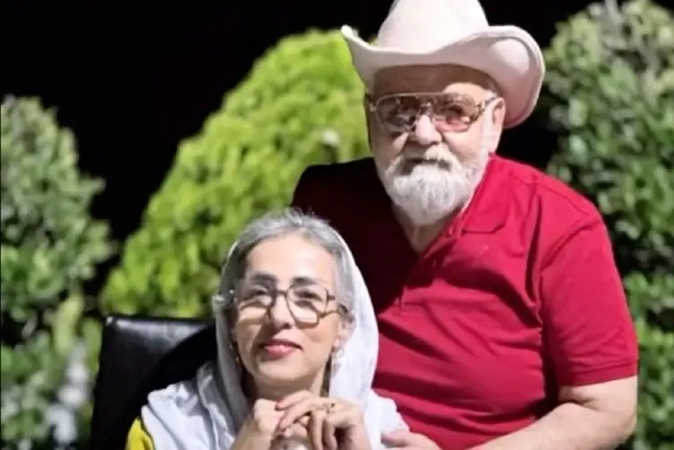 آواز شاد؛ اکبر عبدی تو مراسم عقدش با عرق شرم قسمت زنونه چه رقص ریزی رفته