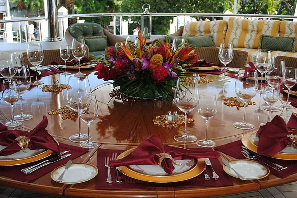 table-setting-place-setting-tablescape-party-preview