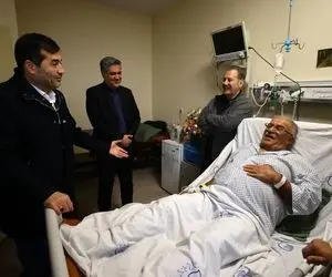 عیادت وزیر ورزش از اسطوره استقلال