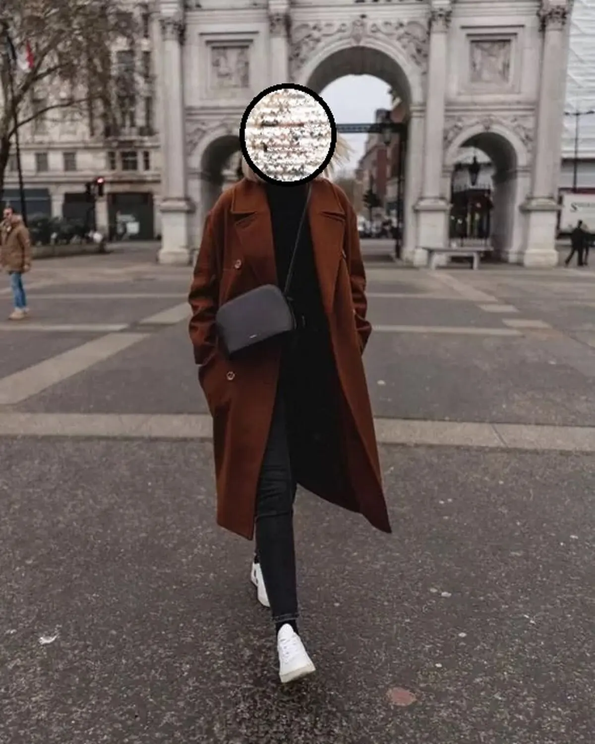 پالتو قهوه ای با چه رنگی ست میشه