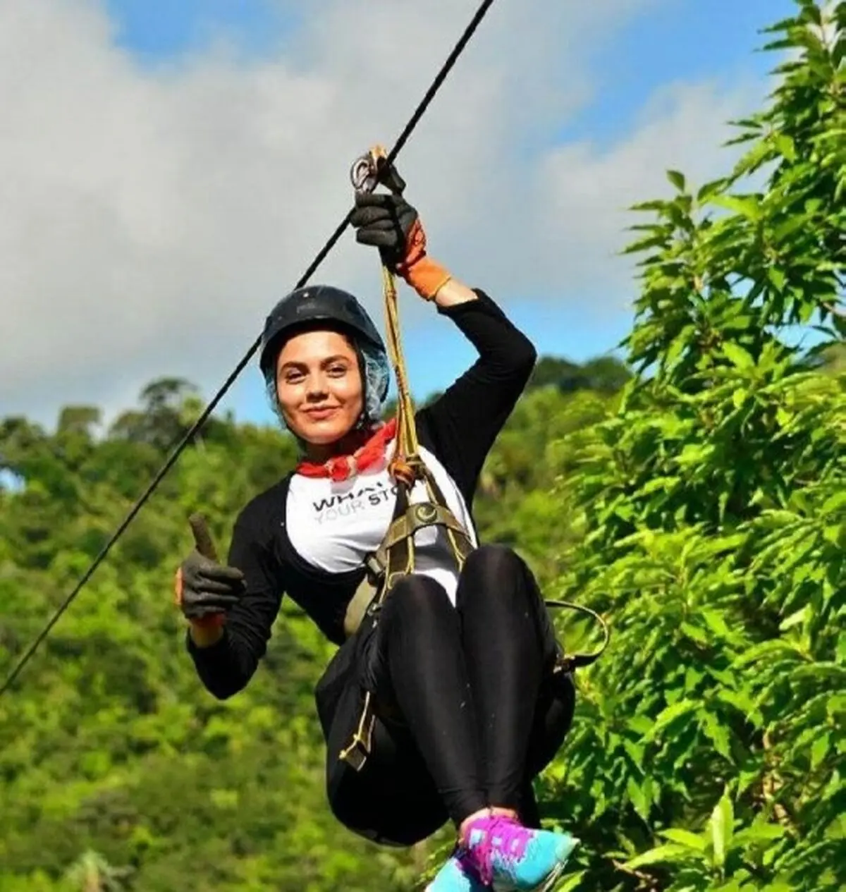 آزاده زارعی
