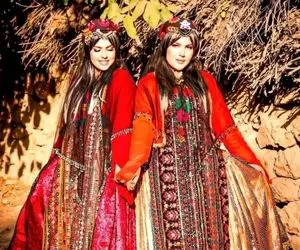 آواز محلی؛ شادترین آهنگ شیرازی که تو عزا هم باشی دلت میخواد پاشی تکون بدی عالیه