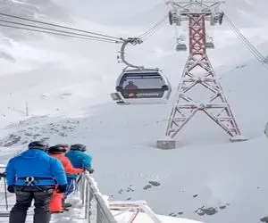 معماری طبیعت؛ مسافر تله کابین بین زمین و هوا پر پر شد