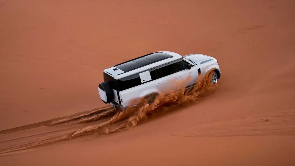 Land Rover Defender 130