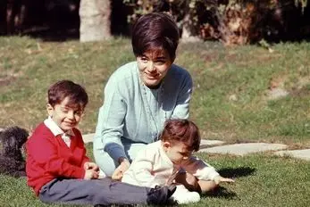 سفر به ایام قدیم ندیم؛ حرکت عجیب لیلا پهلوی با دماغ شاه خیره سر طرد شده