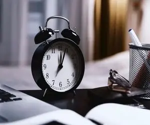 لایحه دوفوریتی تغییر ساعت رسمی امروز در صحن علنی مجلس مطرح می‌شود + جزئیات