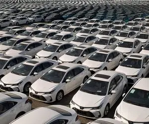 قیمت خودرو امروز چهارشنبه 19 آذر 1404؛ بازاری که داغ می‌فروشد اما سرد معامله می‌شود