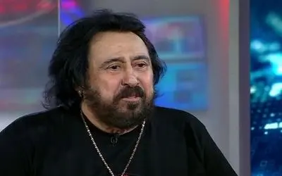 (ویدئو) دلتنگی شهرام شب‌پره برای وطن؛ از خدا می‌خواهم به ایران برگردم!