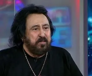 (ویدئو) دلتنگی شهرام شب‌پره برای وطن؛ از خدا می‌خواهم به ایران برگردم!