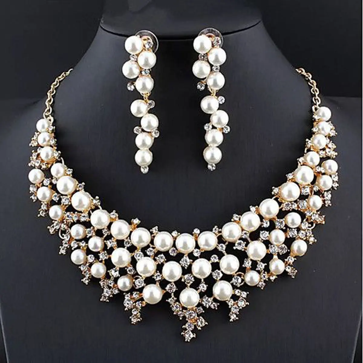 pearl-earring-necklace-and-set-25
