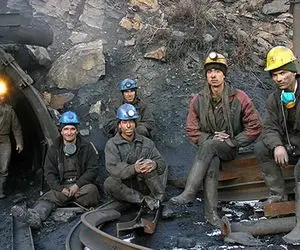 آقای وزیر درخصوص افزایش دوباره حقوق کارگران حجت را تمام کرد