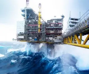 معماری خلاقانه؛ وسط دریا تیرآهن کاشتن روش خونه اعیونی مستحکم ساختن واسه استخراج نفت