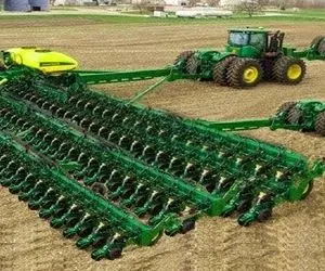 کشاورزی نوین؛ 10 تا ماشین که کشاورزی رو آسون کرده فقط اونی که عین بخار آب بیرون میده