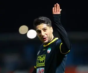 ستاره سپاهان به پرسپولیس رسید